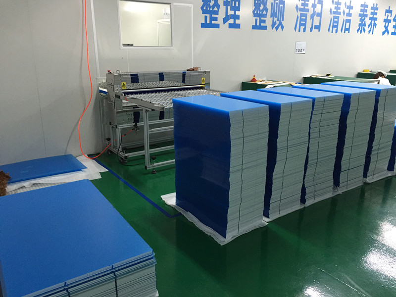 導(dǎo)光板表面清潔機，板面清潔機，靜電除塵機